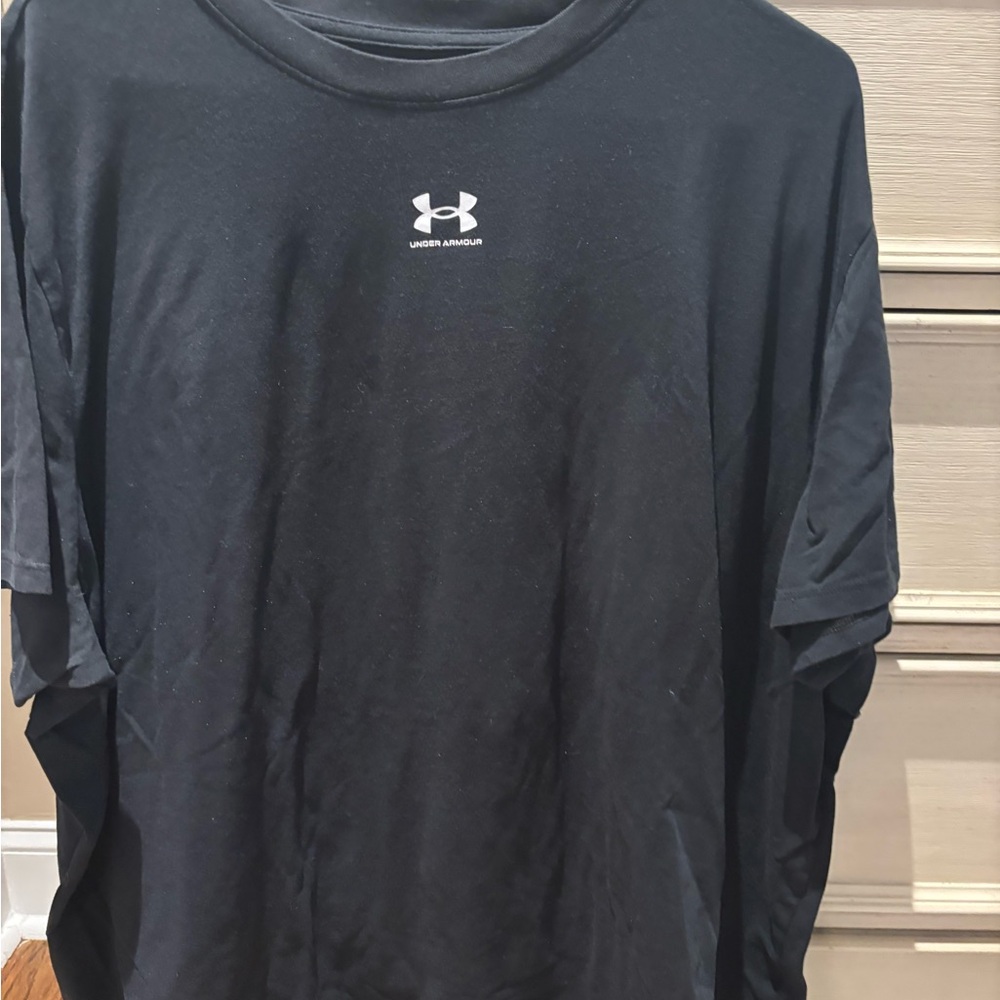 Under Armour Men's Black T-Shirt